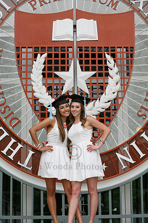 Graduating Seniors with UT Emblem