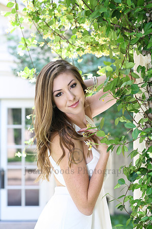 San Antonio Senior in Ivy at the UT of Austin Campus