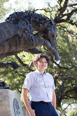SA senior with Mule Mascot